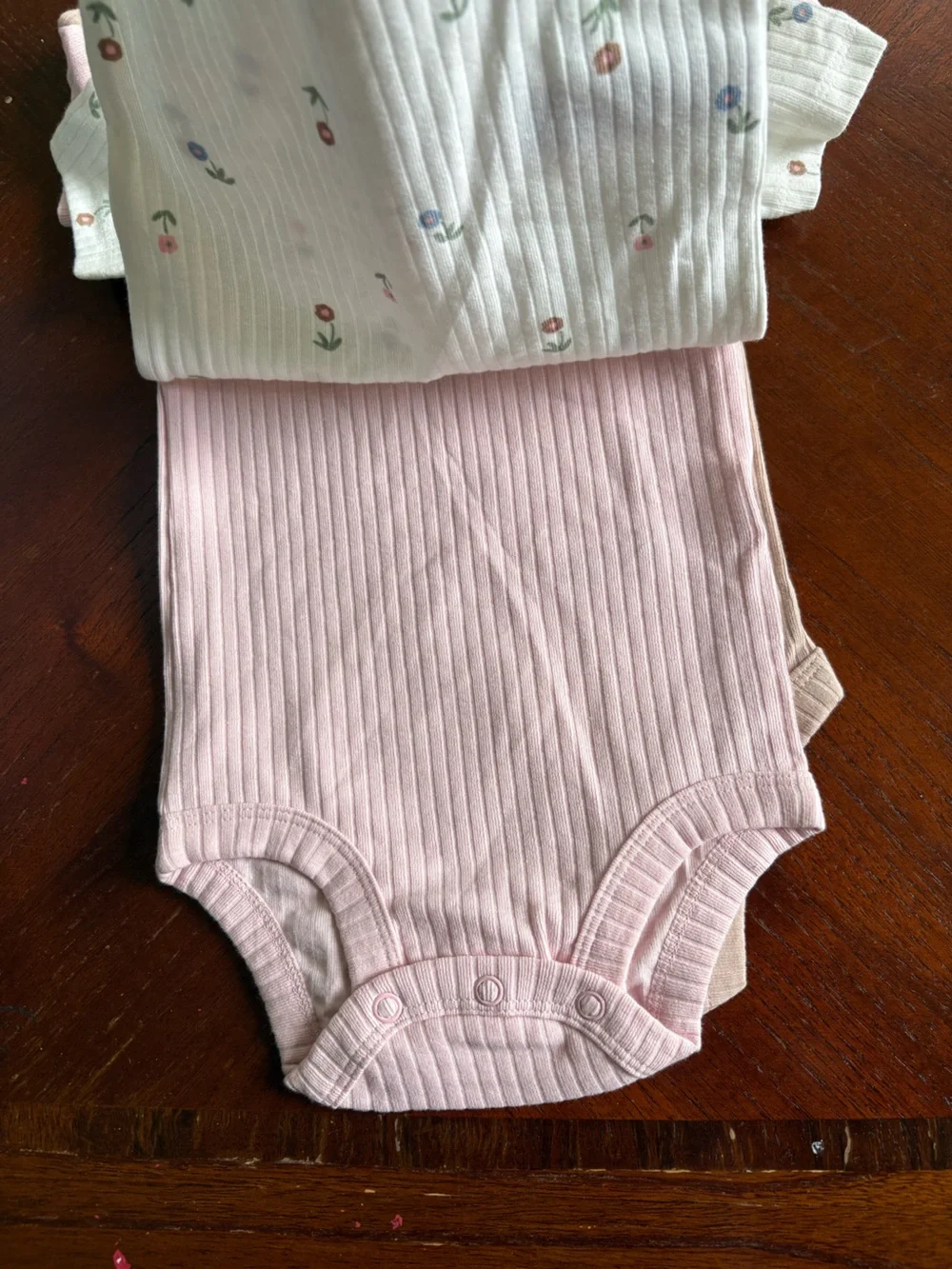 NWT Carter's and Garaninals set girls 6-9 M sku TR10 five piece set